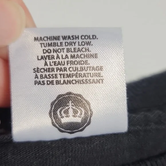 CROOKS & CASTLES Red Medusa Graphic Black T-Shirt Size Medium - Picture 3 of 11